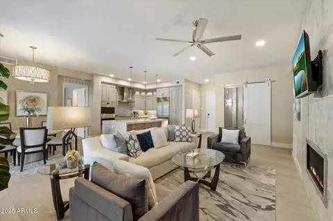 5250 E Deer Valley Dr #206, Phoenix, AZ 85054 photo 2