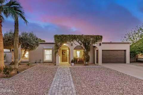 863 W Kiva Ave, Mesa, AZ 85210