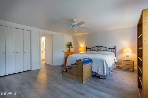 Bedroom - 3334 Whispering Pine Dr, Overgaard, AZ 85933 photo 2 of 2