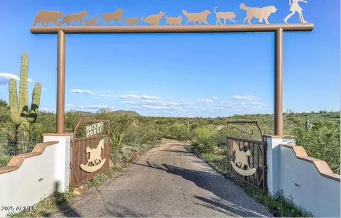 28331 W Rocking Horse Ln #-, Morristown, AZ 85342