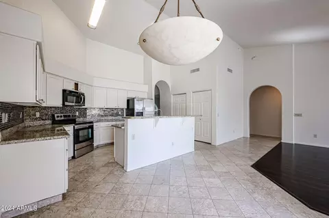 4143 E Rockledge Rd, Phoenix, AZ 85044 photo 6