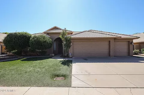 4143 E Rockledge Rd, Phoenix, AZ 85044 photo 2