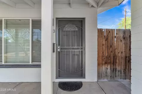 Exterior - 1024 E Mitchell Dr, Phoenix, AZ 85014 photo 9 of 12