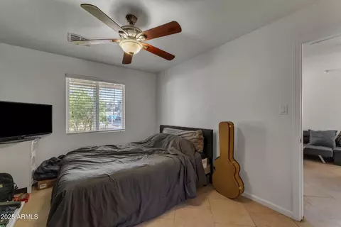 Bedroom - 1024 E Mitchell Dr, Phoenix, AZ 85014 photo 6 of 6