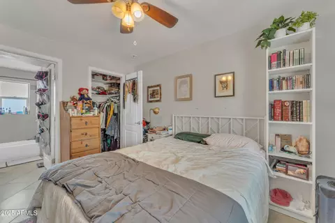 Bedroom - 1024 E Mitchell Dr, Phoenix, AZ 85014 photo 3 of 6