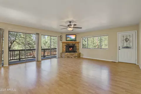 Living - 4333 N Mistletoe Drive Dr, Pine, AZ 85544 photo 2 of 4
