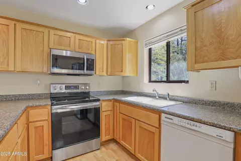 Kitchen - 4333 N Mistletoe Drive Dr, Pine, AZ 85544 photo 2 of 2