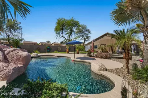 6005 N Cherie Ct, Litchfield Park, AZ 85340