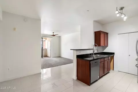 3302 N 7th St #211, Phoenix, AZ 85014 photo 17