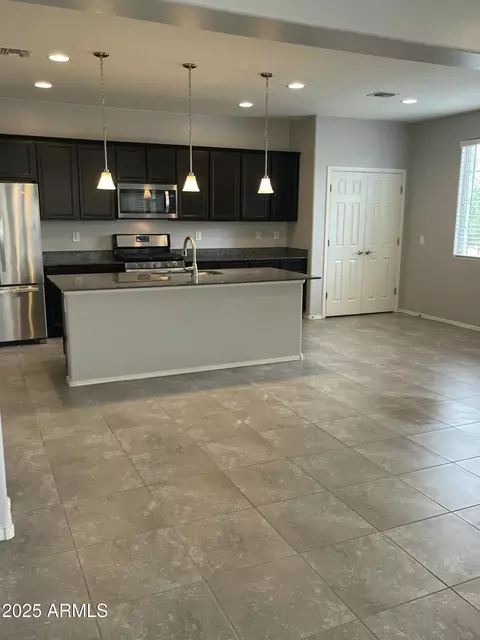 323 N 56th Pl, Mesa, AZ 85205 photo 6