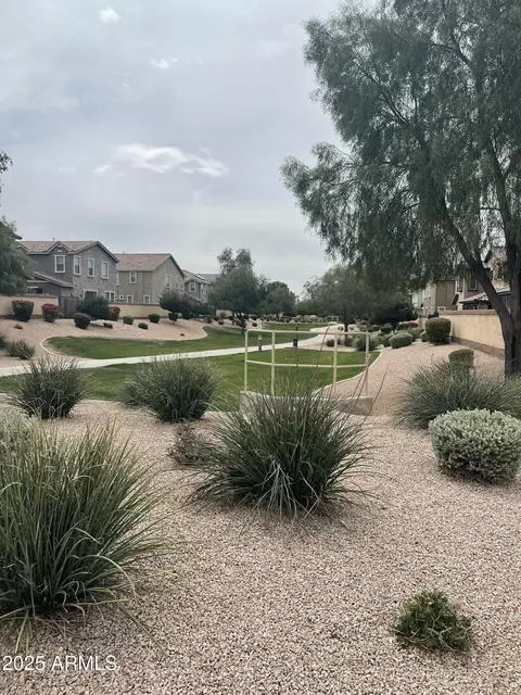 323 N 56th Pl, Mesa, AZ 85205 photo 10