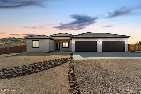 2517 W Canyon Rd, Phoenix, AZ 85086