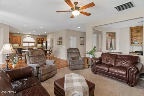 4517 E Sourwood Dr, Gilbert, AZ 85298 photo 13