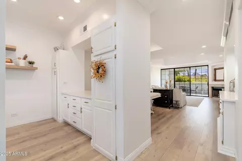 902 W Glendale Ave #215, Phoenix, AZ 85021 photo 5