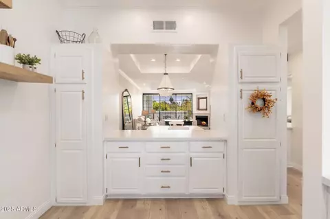 902 W Glendale Ave #215, Phoenix, AZ 85021 photo 9