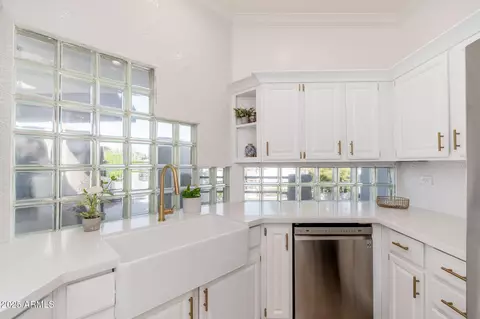 902 W Glendale Ave #215, Phoenix, AZ 85021 photo 7