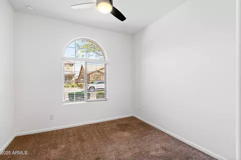 9229 W Willow Bend Ln, Phoenix, AZ 85037 photo 13