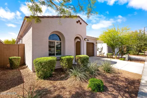 9229 W Willow Bend Ln, Phoenix, AZ 85037 photo 2