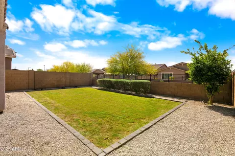 9229 W Willow Bend Ln, Phoenix, AZ 85037 photo 31