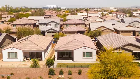 9229 W Willow Bend Ln, Phoenix, AZ 85037 photo 3