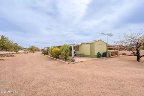 835 W Windsong St, Apache Junction, AZ 85120