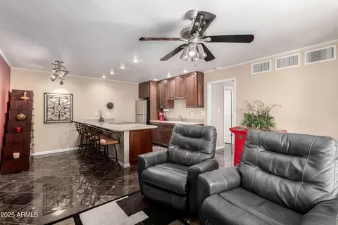 1440 N Idaho Rd #2053, Apache Junction, AZ 85119