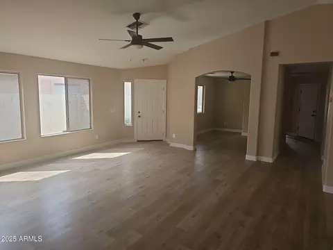 2729 E Carol Ave, Mesa, AZ 85204 photo 2