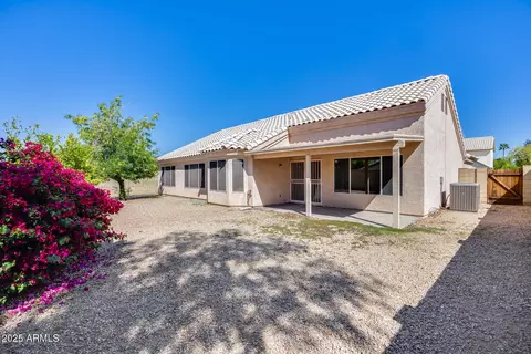 Exterior - 4001 E Rosemonte Dr, Phoenix, AZ 85050 photo 2 of 3