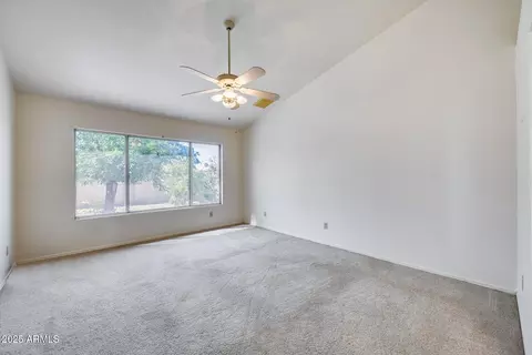 Living - 4001 E Rosemonte Dr, Phoenix, AZ 85050 photo 5 of 5
