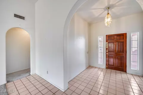 Entry Way - 4001 E Rosemonte Dr, Phoenix, AZ 85050 photo 2 of 2