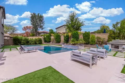 3920 E Covey Ln, Phoenix, AZ 85050 photo 3