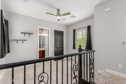 3920 E Covey Ln, Phoenix, AZ 85050 photo 27