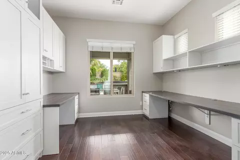 3920 E Covey Ln, Phoenix, AZ 85050 photo 32