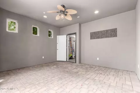 3920 E Covey Ln, Phoenix, AZ 85050 photo 35