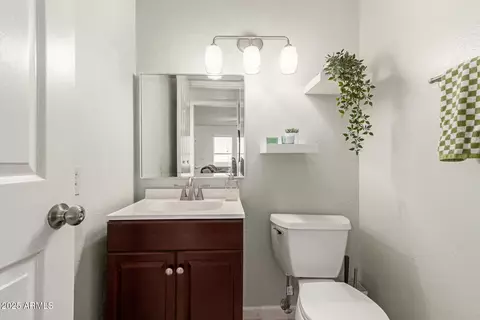 Bath - 1645 W Baseline Rd #2176, Mesa, AZ 85202 photo 1 of 4