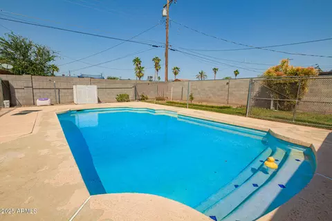 3736 W Hazelwood St, Phoenix, AZ 85019
