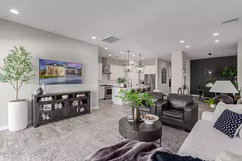 Living - 851 E Deer Creek Rd, Phoenix, AZ 85048 photo 3 of 3