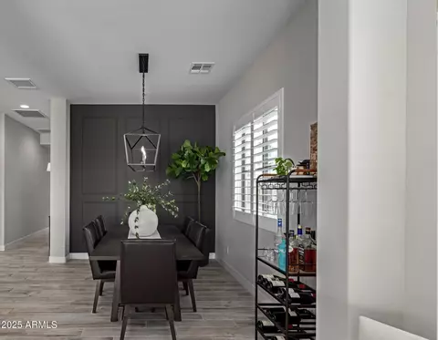 Dining - 851 E Deer Creek Rd, Phoenix, AZ 85048 photo 1 of 2