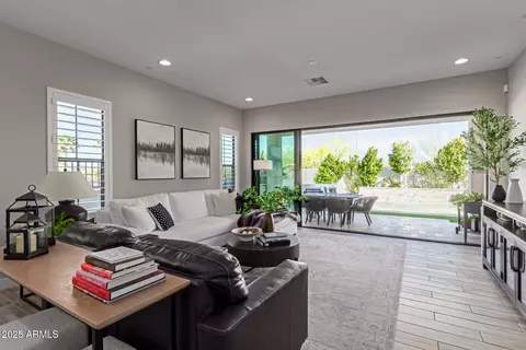 Living - 851 E Deer Creek Rd, Phoenix, AZ 85048 photo 2 of 3