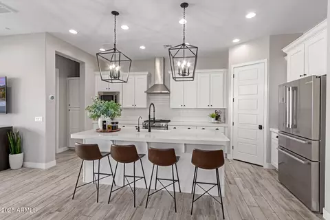 Kitchen - 851 E Deer Creek Rd, Phoenix, AZ 85048 photo 2 of 3