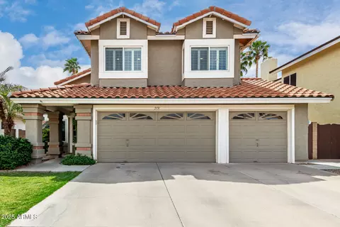 2131 E New Bedford Dr, Gilbert, AZ 85234 photo 2