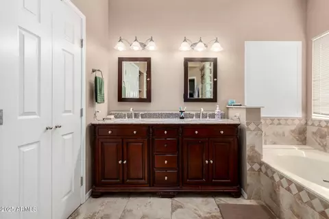 2131 E New Bedford Dr, Gilbert, AZ 85234 photo 23