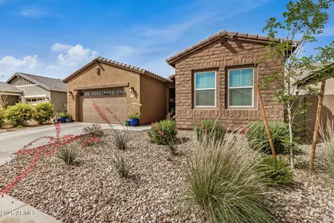 Exterior - 2316 E Isaiah Ave, Gilbert, AZ 85298 photo 3 of 7