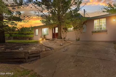 Exterior - 706 Shattuck St, Bisbee, AZ 85603 photo 3 of 9