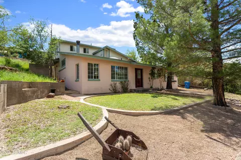 Exterior - 706 Shattuck St, Bisbee, AZ 85603 photo 2 of 9