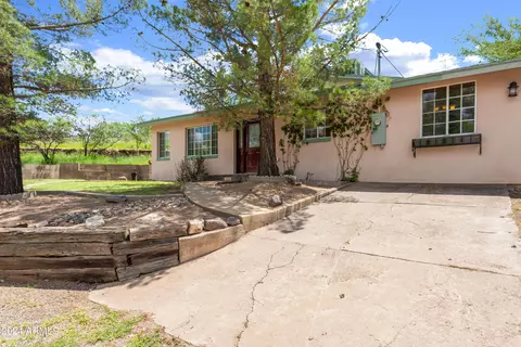 Exterior - 706 Shattuck St, Bisbee, AZ 85603 photo 4 of 9