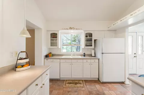 Kitchen - 706 Shattuck St, Bisbee, AZ 85603 photo 2 of 2