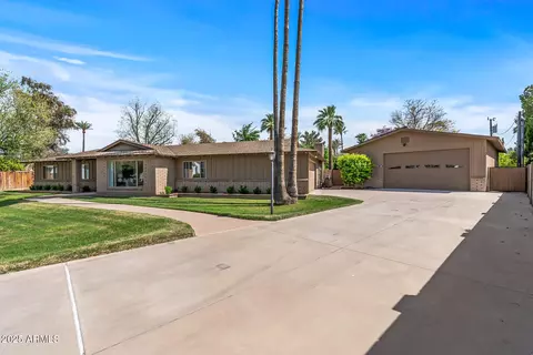 209 E Cactus Wren Dr, Phoenix, AZ 85020