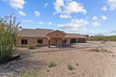 2905 N Silver Spur Dr, Wickenburg, AZ 85390