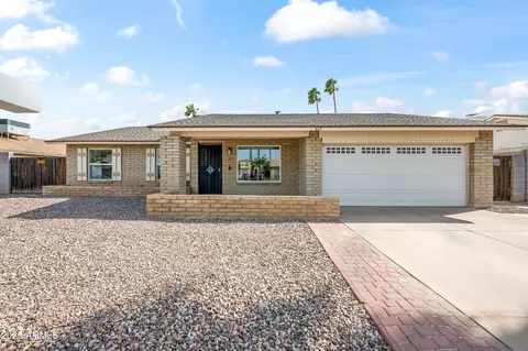617 W Laguna Azul Ave, Mesa, AZ 85210